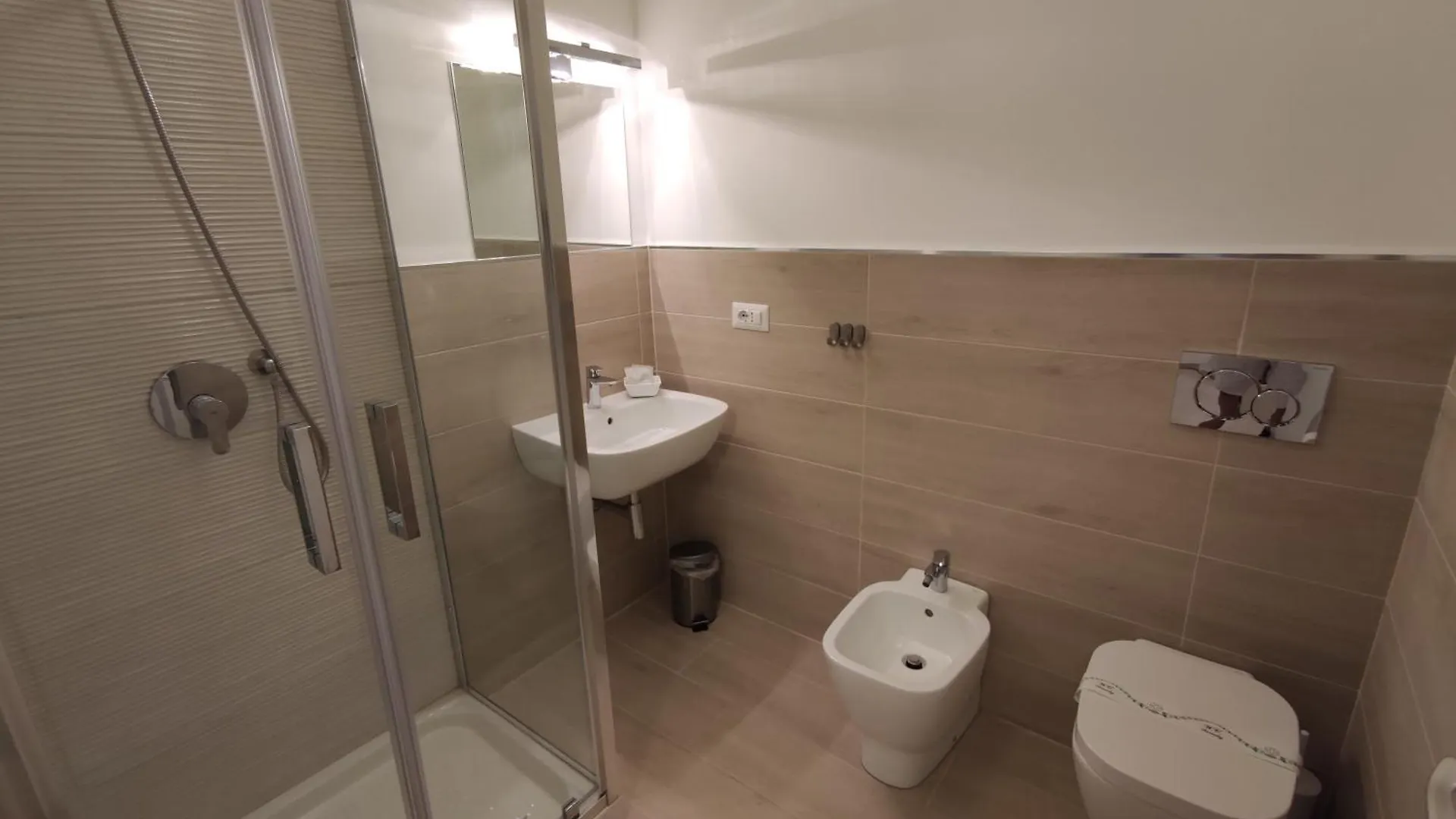 Sami Rooms Due - Teatro A 400 Mt - Ortigia A 1500 Mt - Syracuse Guest house