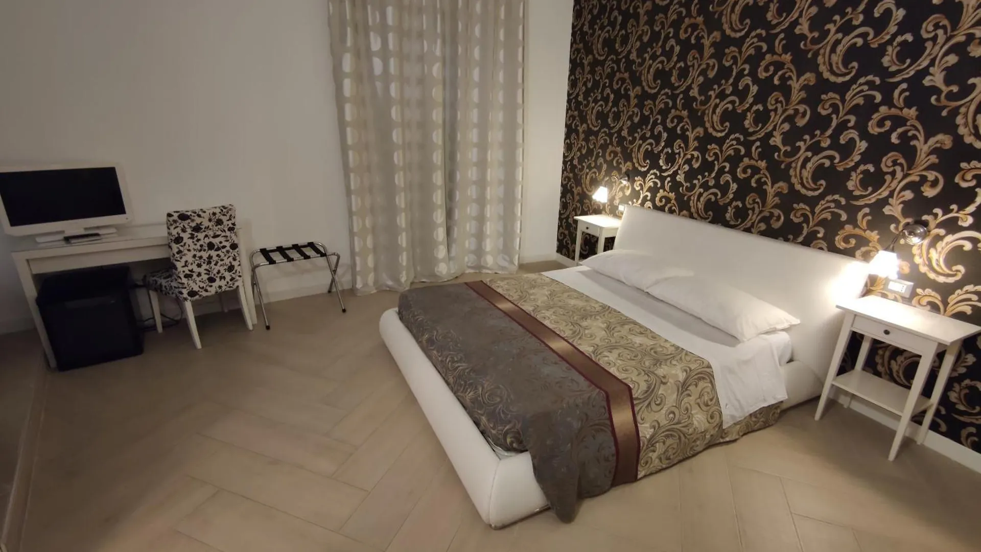 Sami Rooms Due - Teatro A 400 Mt - Ortigia A 1500 Mt - Syracuse 0*,